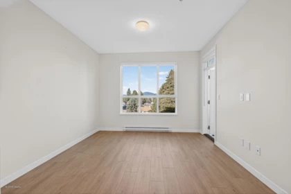 Primary Bathroom Photo of 403 14778 N 106 Avenue Avenue, Surrey, BC