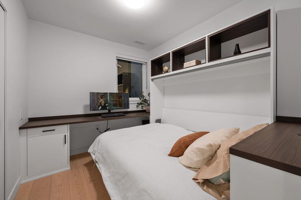 Outdoor Kitchen Photo of 223 650 E 2nd Street, North Vancouver, BC