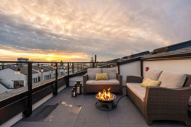 223 650 E 2nd Street, North Vancouver, BC