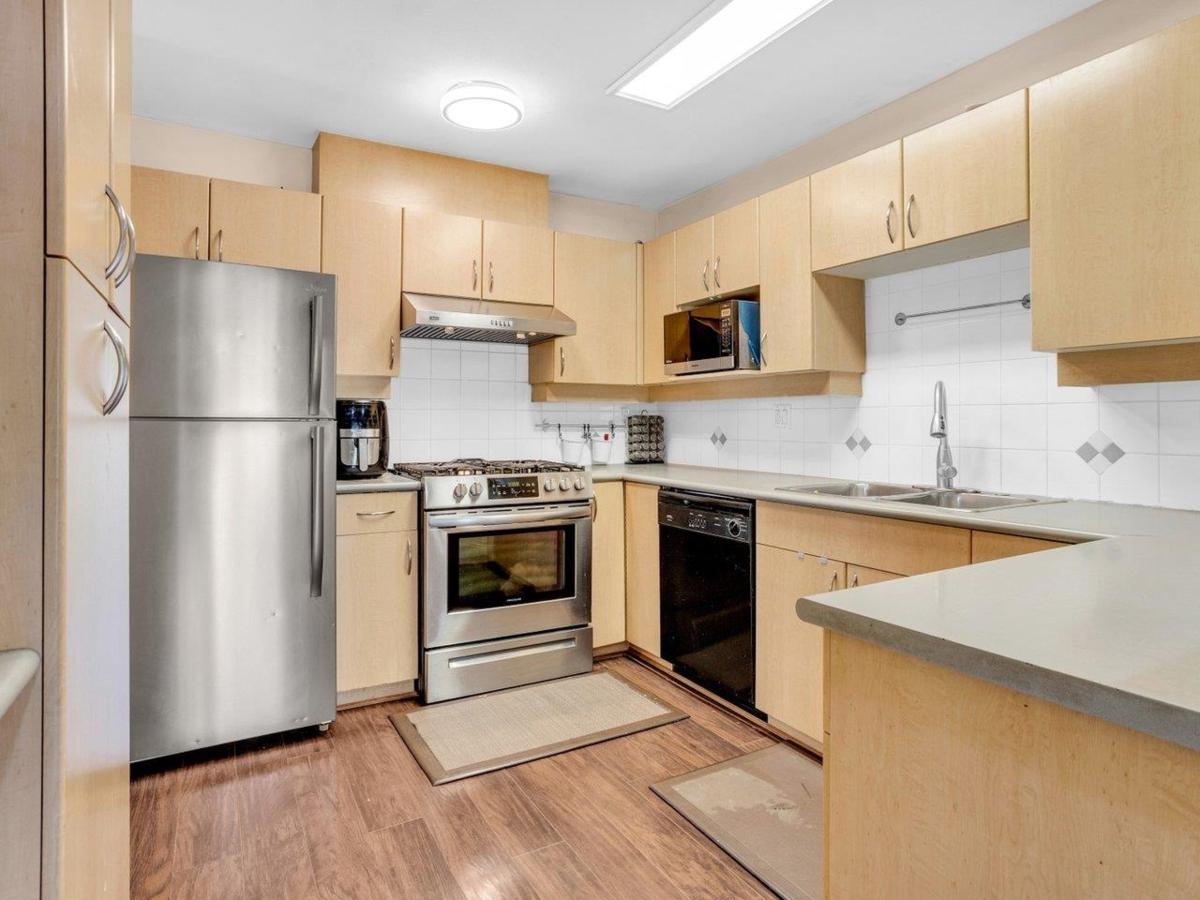 Bedroom 2 Photo of 32 13918 58 Avenue, Surrey, BC