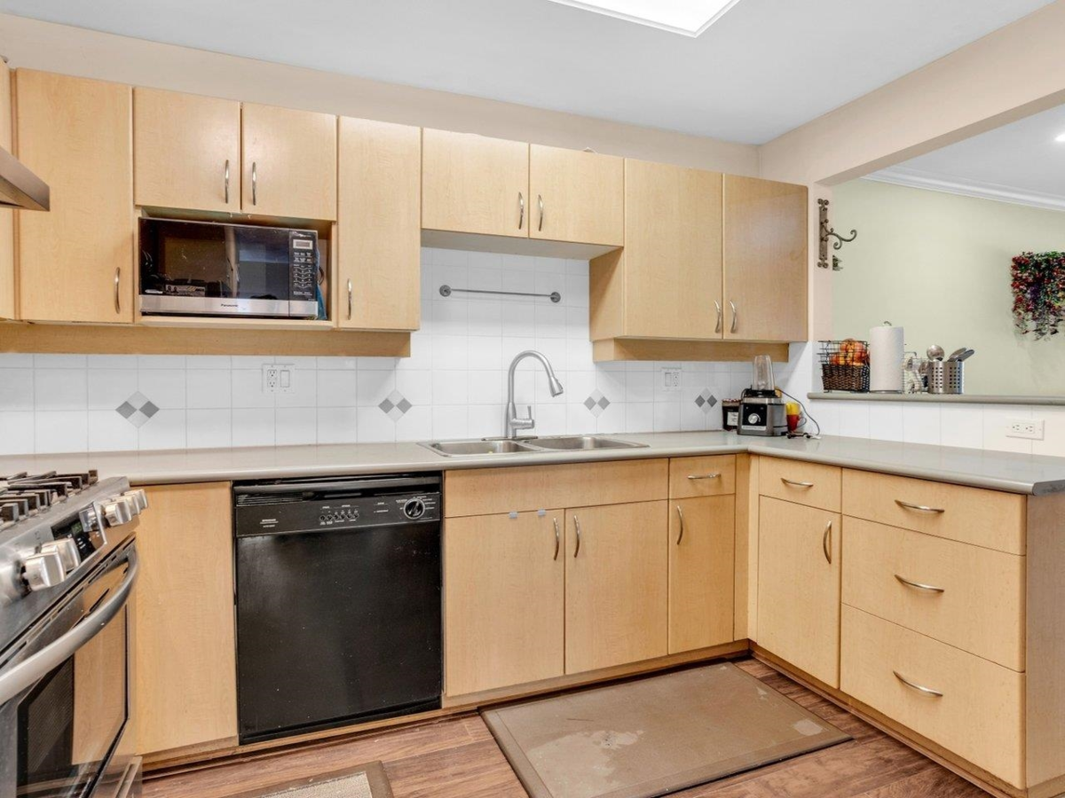 Bedroom 3 Photo of 32 13918 58 Avenue, Surrey, BC