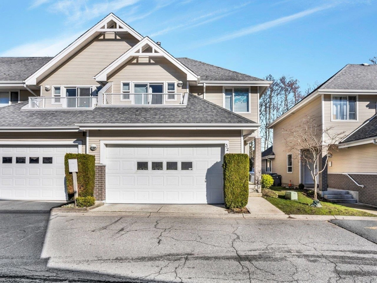 Front Yard Photo of 32 13918 58 Avenue, Surrey, BC