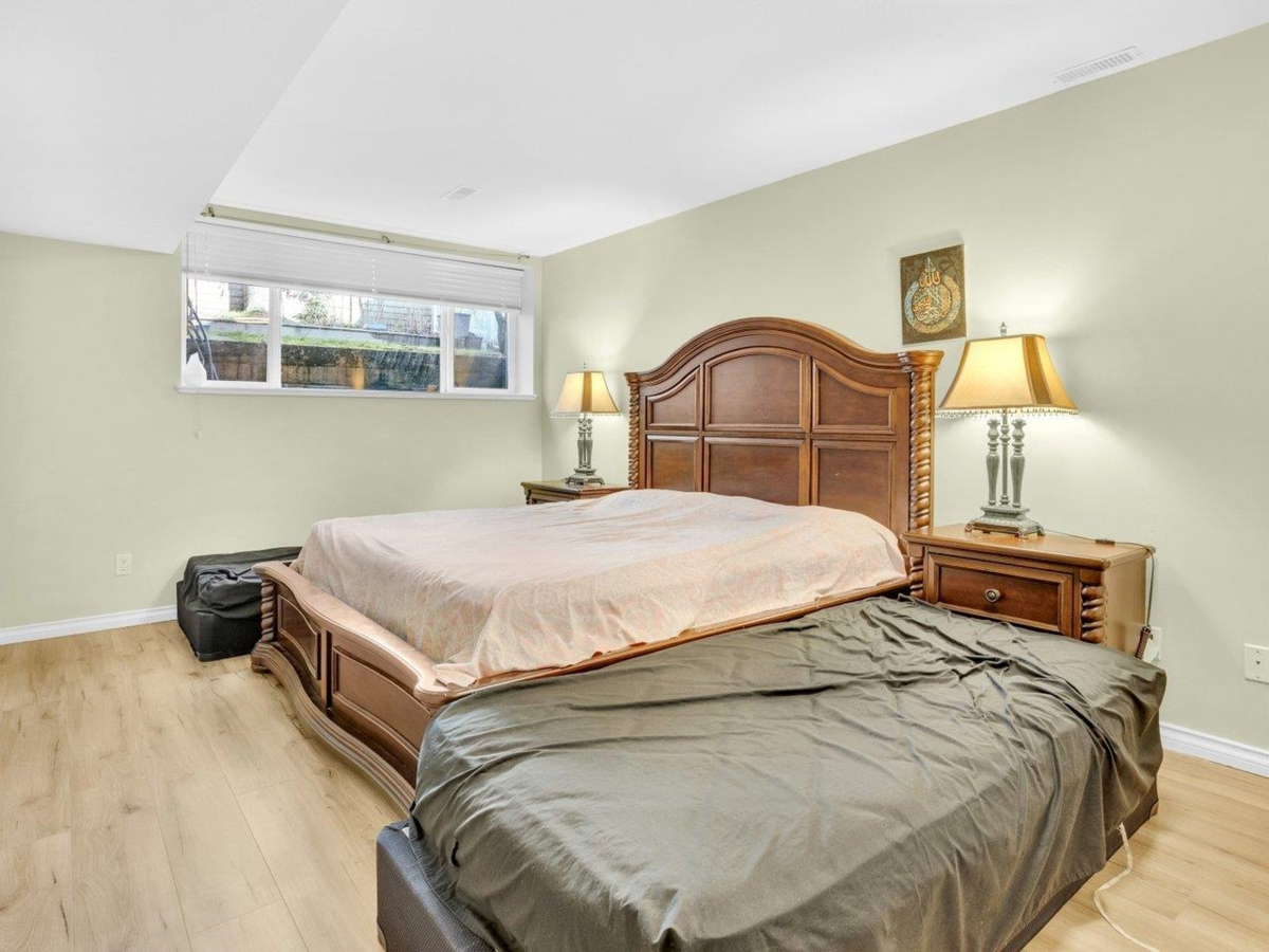 Hallway Photo of 32 13918 58 Avenue, Surrey, BC