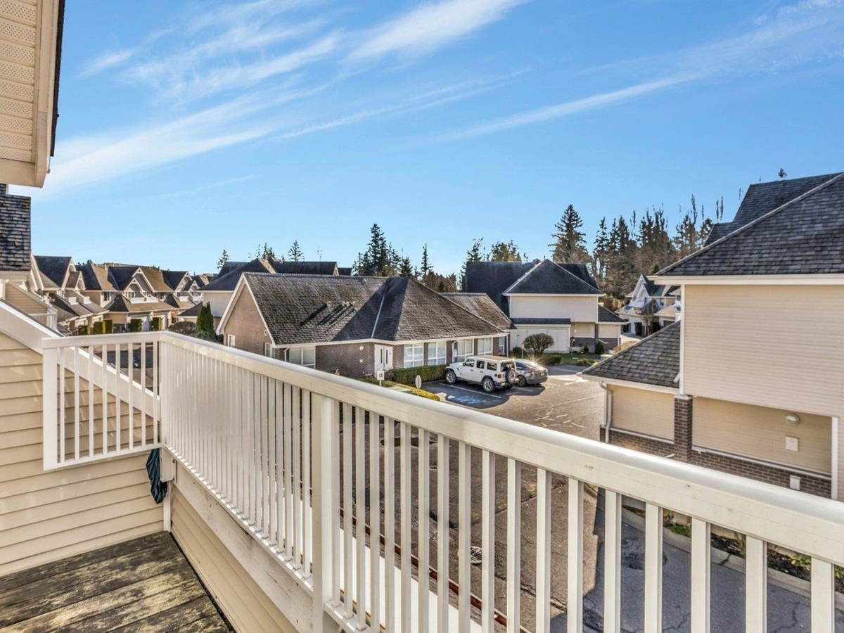 Mudroom Photo of 32 13918 58 Avenue, Surrey, BC
