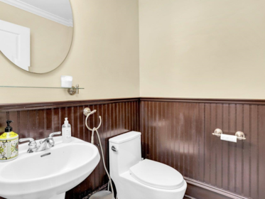 Primary Bathroom Photo of 32 13918 58 Avenue, Surrey, BC