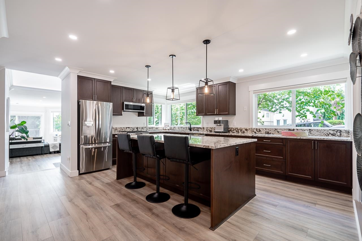 Bedroom 2 Photo of 15807 Columbia Avenue, White Rock, BC