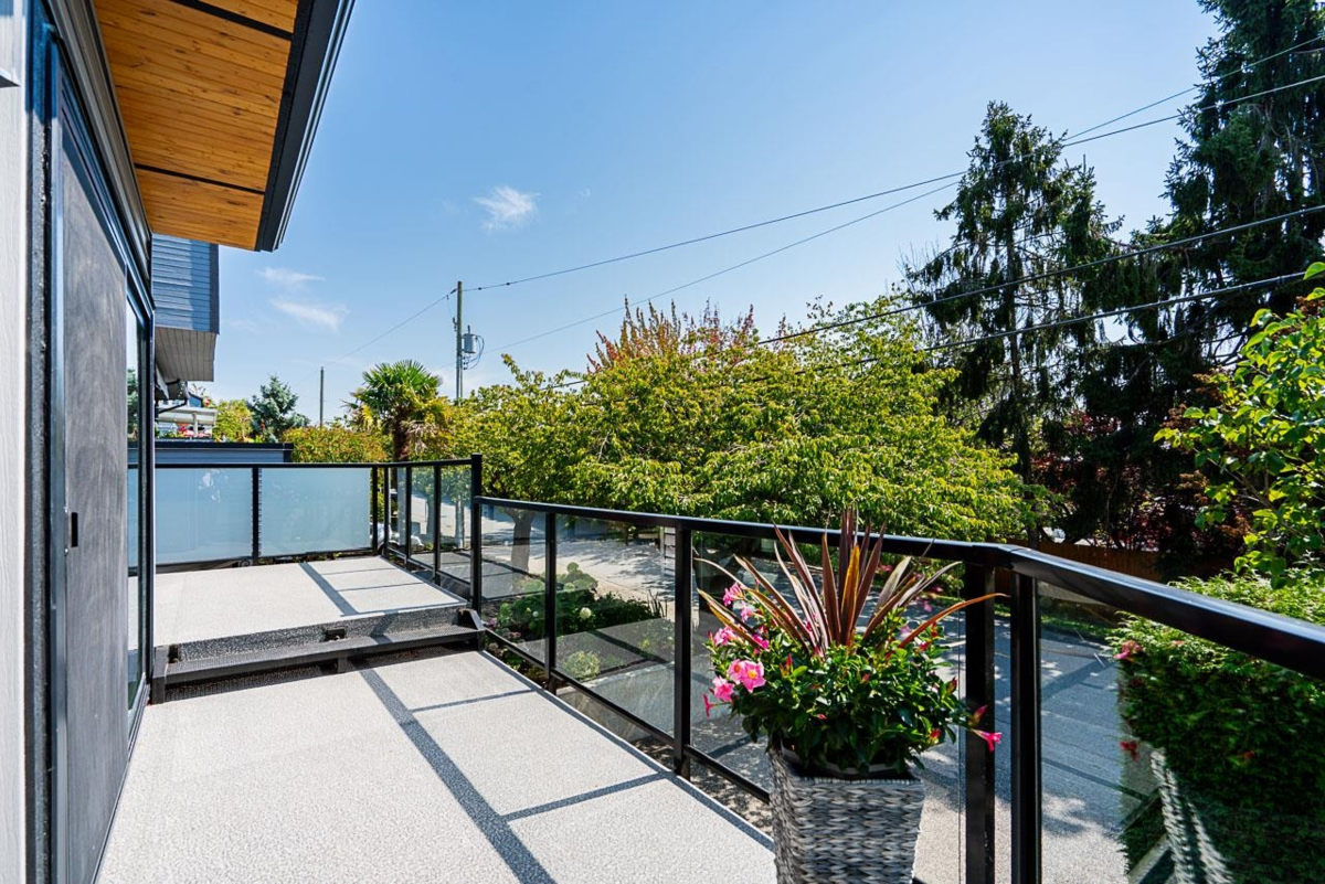Loft / Bonus Room Photo of 15807 Columbia Avenue, White Rock, BC