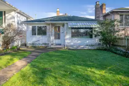 5324 Rhodes Street, Vancouver, BC, Collingwood VE — 3 bed single family residence for sale