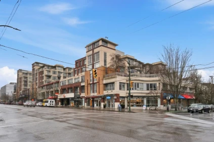 511 2268 W Broadway, Vancouver, BC