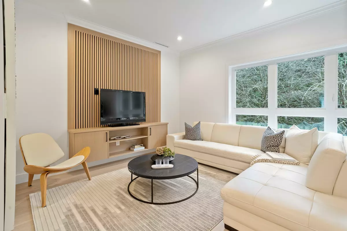 Living Room Photo of 5 9340 General Currie Road, Richmond, BC