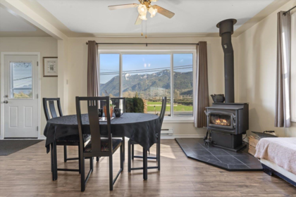 Breakfast Nook Photo of 9227 Annis Road, Rosedale, BC