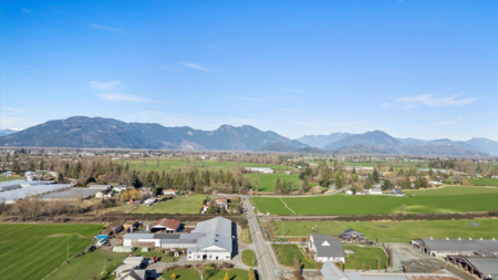 Fitness Center Photo Near 9227 Annis Road, Rosedale, BC