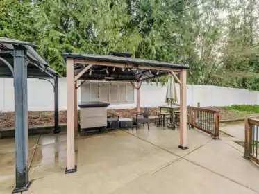 Garden / Landscaping Photo of 8630 Foote Street, Mission, BC