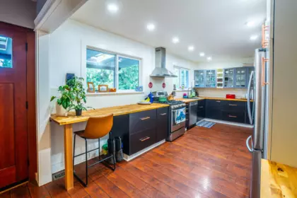 Kitchen Photo of 8630 Foote Street, Mission, BC