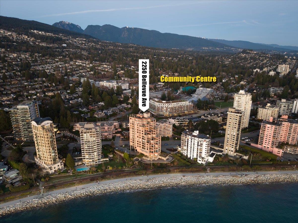 Aerial View of 10 2250 Bellevue Avenue, West Vancouver, BC