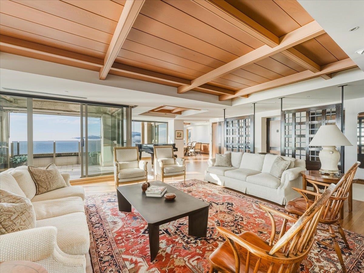 Pantry Photo of 10 2250 Bellevue Avenue, West Vancouver, BC