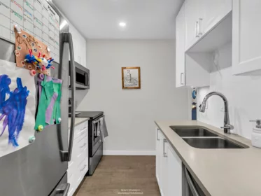 Kitchen Photo of 303 708 Eighth Avenue, New Westminster, BC