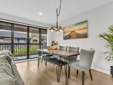 303 708 Eighth Avenue, New Westminster, BC
