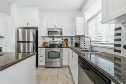 Kitchen Photo of 112 2330 Wilson Avenue, Port Coquitlam, BC