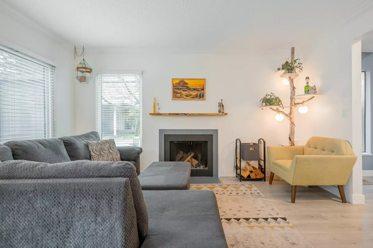 Breakfast Nook Photo of 54 6712 Baker Road, Delta, BC