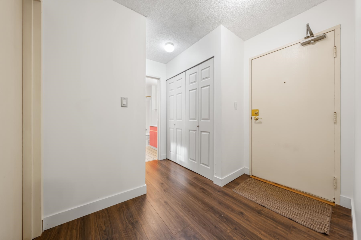Bedroom 4 Photo of 307 315 Tenth Street, New Westminster, BC