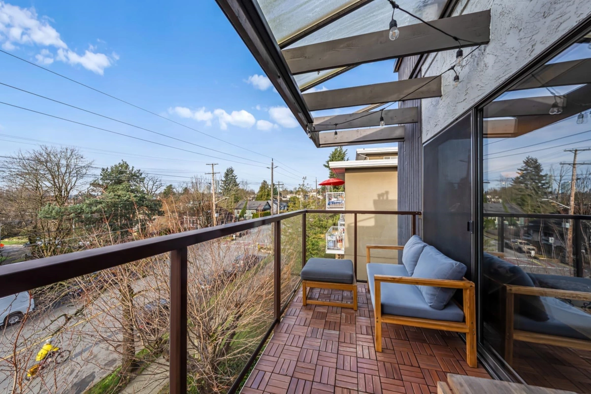 Office / Den Photo of 307 315 Tenth Street, New Westminster, BC