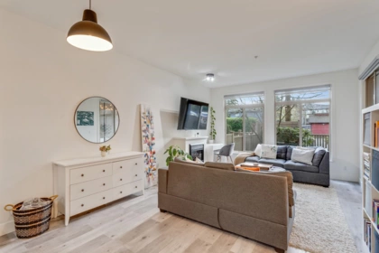 Breakfast Nook Photo of 102 15385 101a Avenue, Surrey, BC