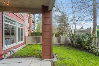 102 15385 101a Avenue, Surrey, BC, Surrey — Apartment/Condo for sale