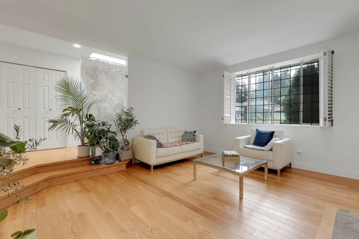 Dining Area Photo of 907 Sprice Avenue, Coquitlam, BC