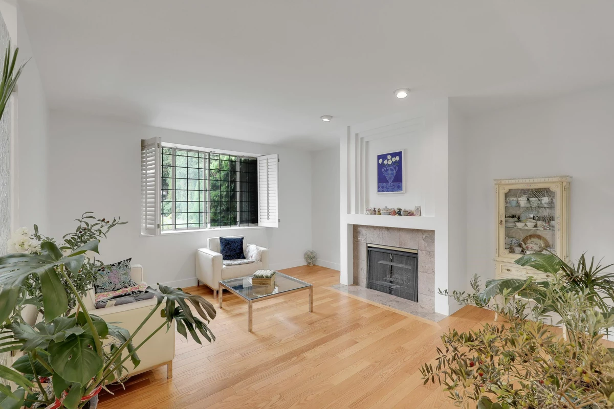 Family Room Photo of 907 Sprice Avenue, Coquitlam, BC