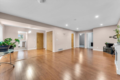 Office / Den Photo of 16059 93 Avenue, Surrey, BC