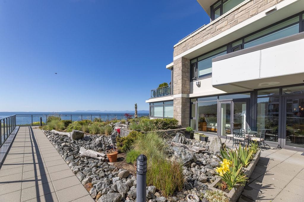 Loft / Bonus Room Photo of 203 5665 Teredo Street, Sechelt, BC