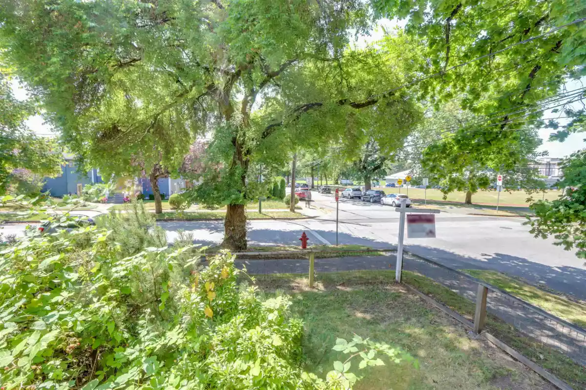 Family Room Photo of 2305 Turner Street, Vancouver, BC