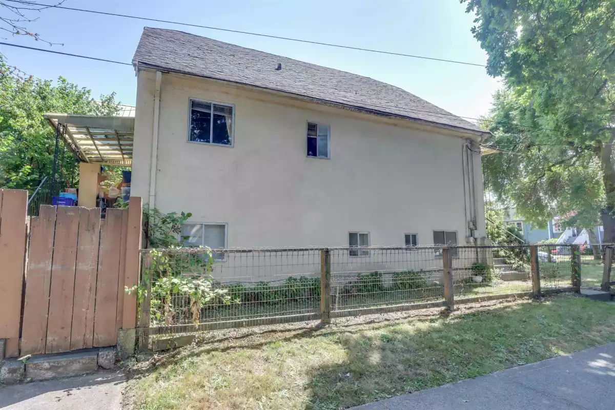 Primary Bedroom Photo of 2305 Turner Street, Vancouver, BC