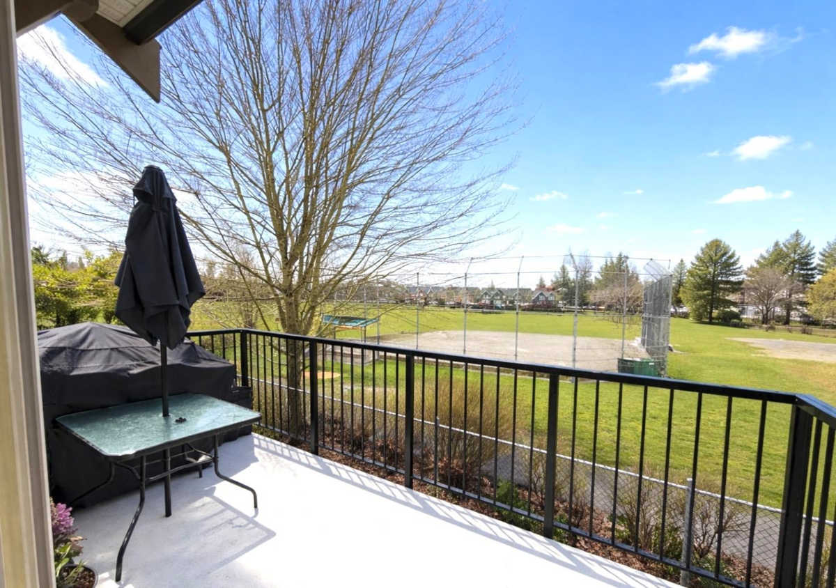Walk-In Closet Photo of 30 7848 209 Street, Langley, BC
