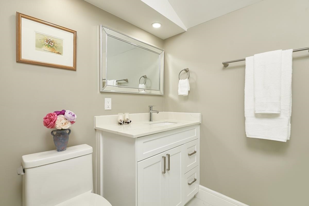 Front Yard Photo of 630 Sydney Avenue, Coquitlam, BC