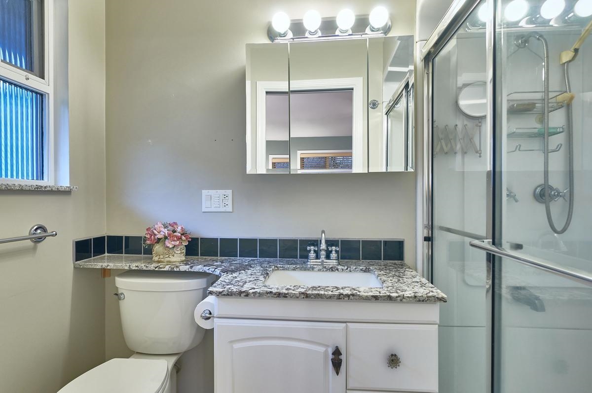 Office / Den Photo of 630 Sydney Avenue, Coquitlam, BC