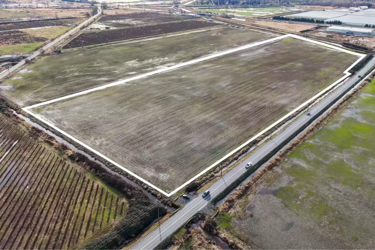 Kitchen Photo of 17972 80 Avenue, Surrey, BC