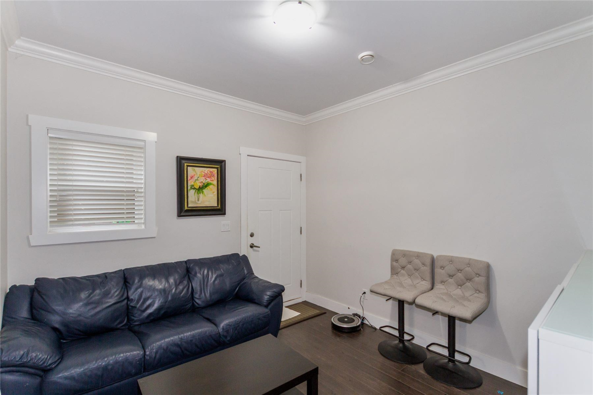 Breakfast Nook Photo of 629 Thirteenth Street, New Westminster, BC