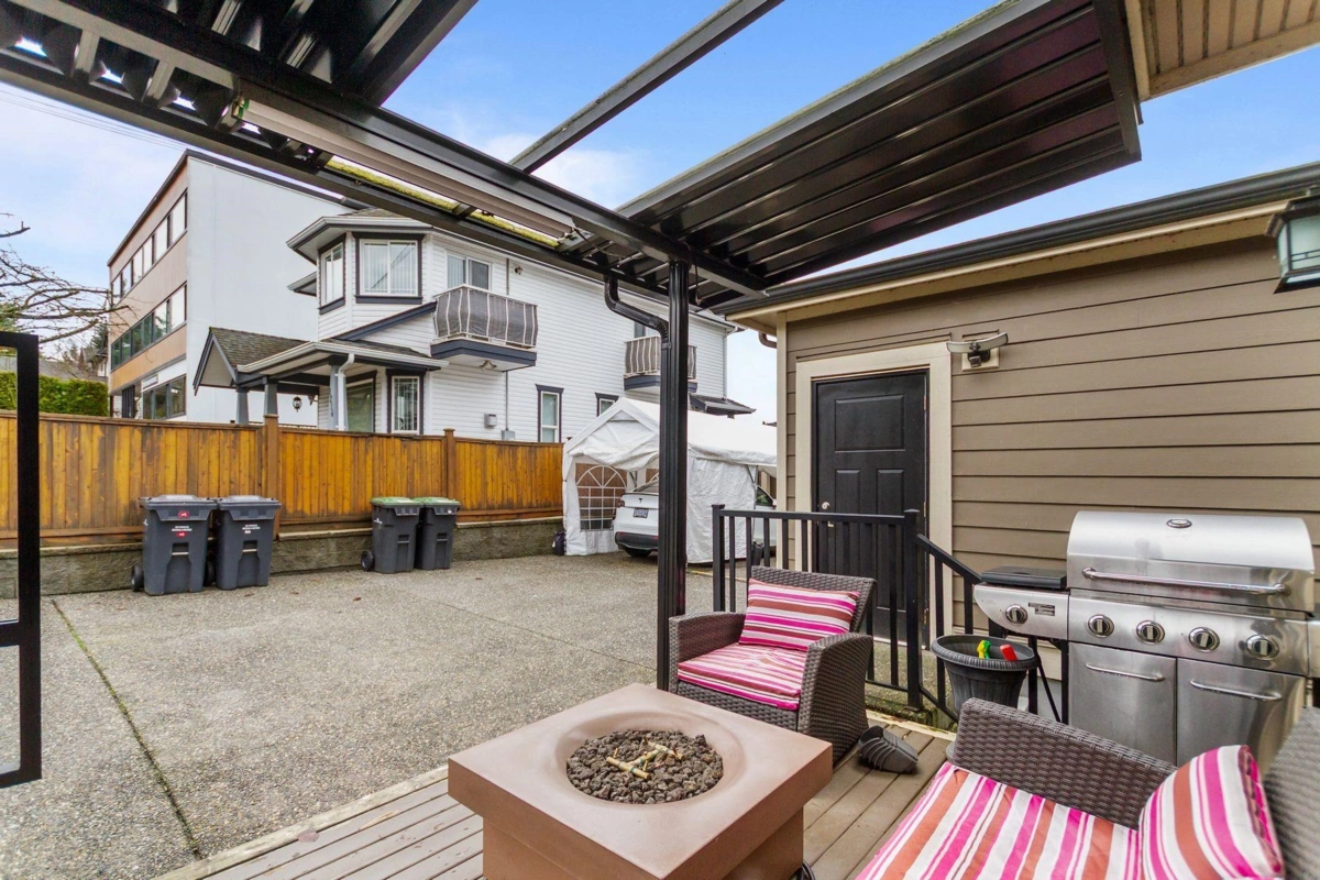 Garage Interior Photo of 629 Thirteenth Street, New Westminster, BC