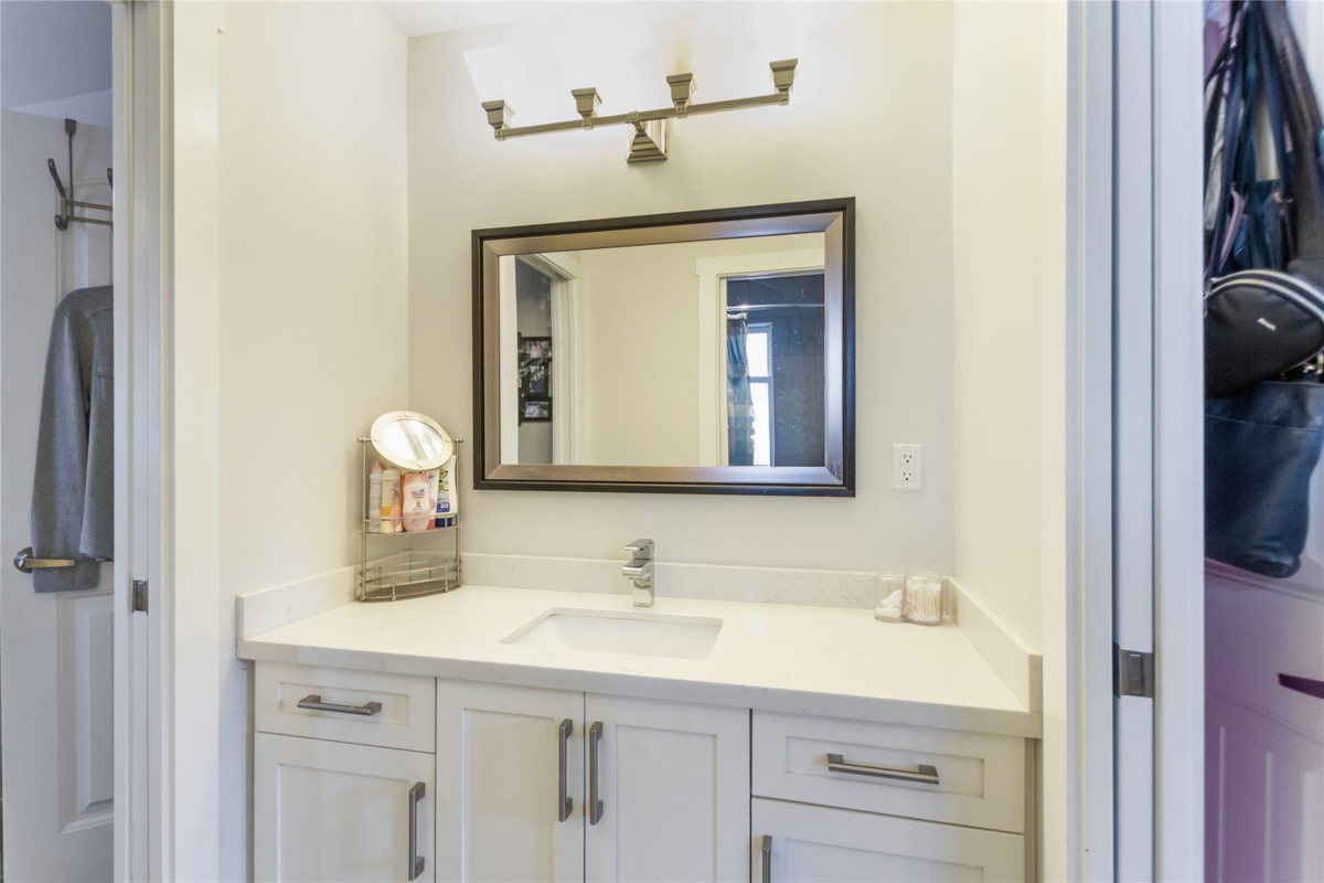 Loft / Bonus Room Photo of 629 Thirteenth Street, New Westminster, BC