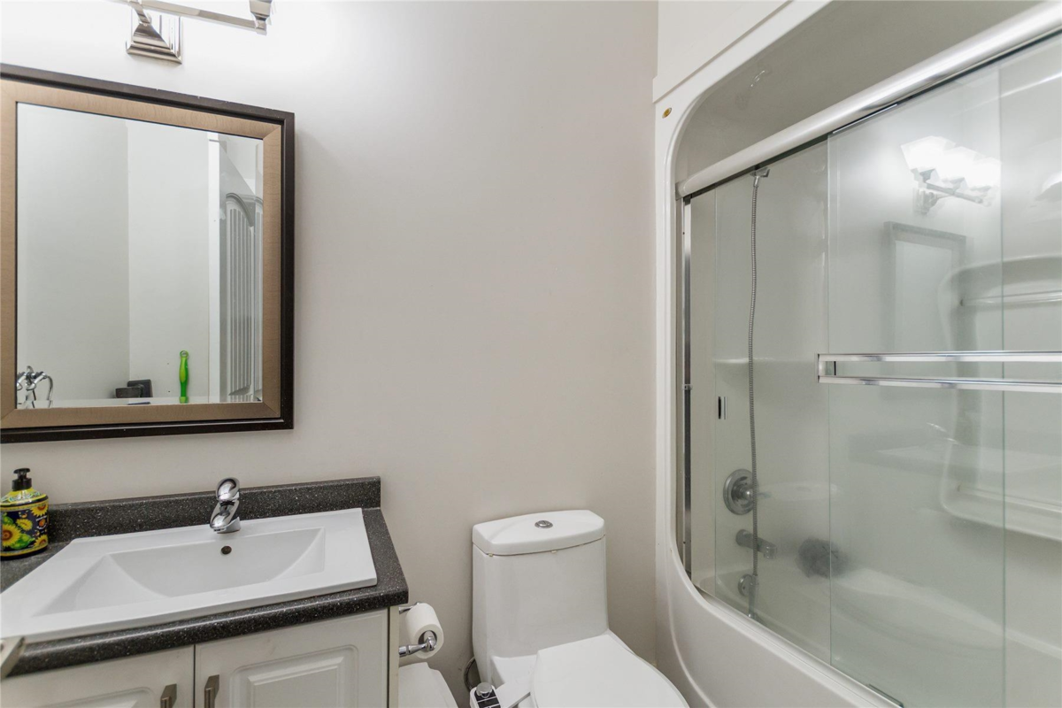 Primary Bedroom Photo of 629 Thirteenth Street, New Westminster, BC