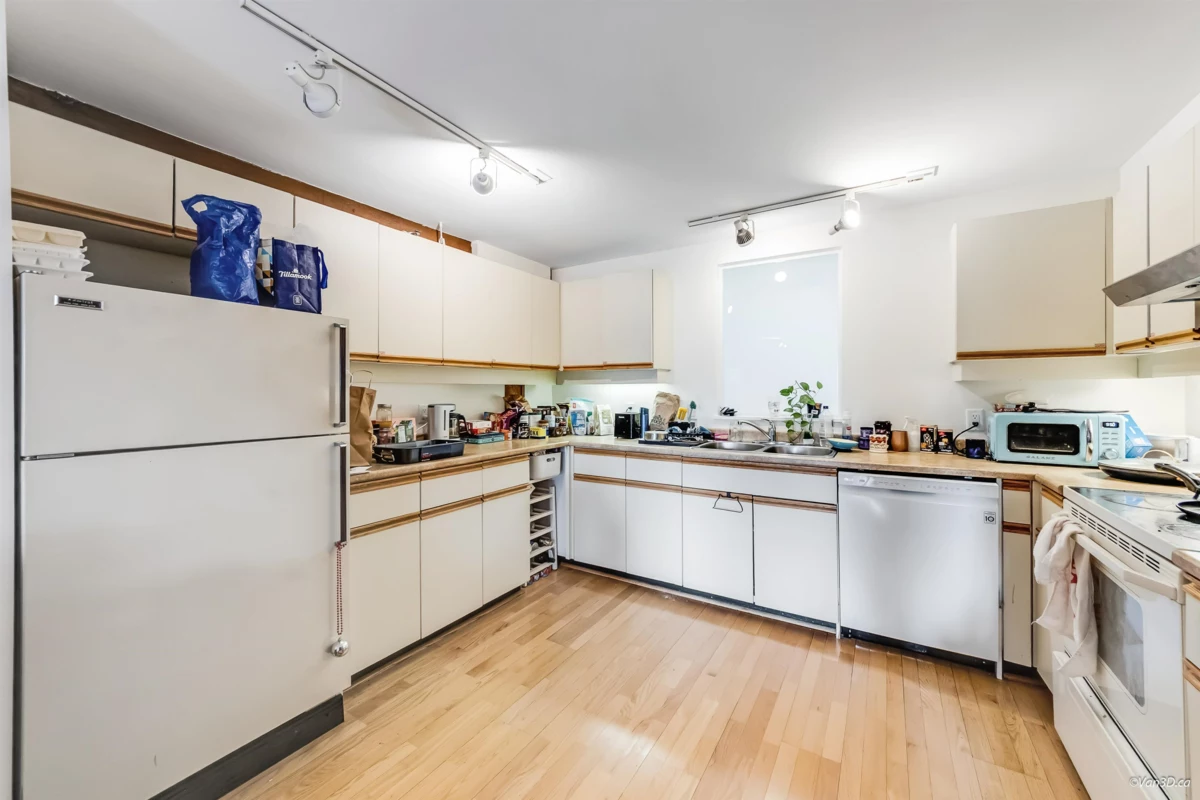 Breakfast Nook Photo of 5-1 550 Beatty Street, Vancouver, BC