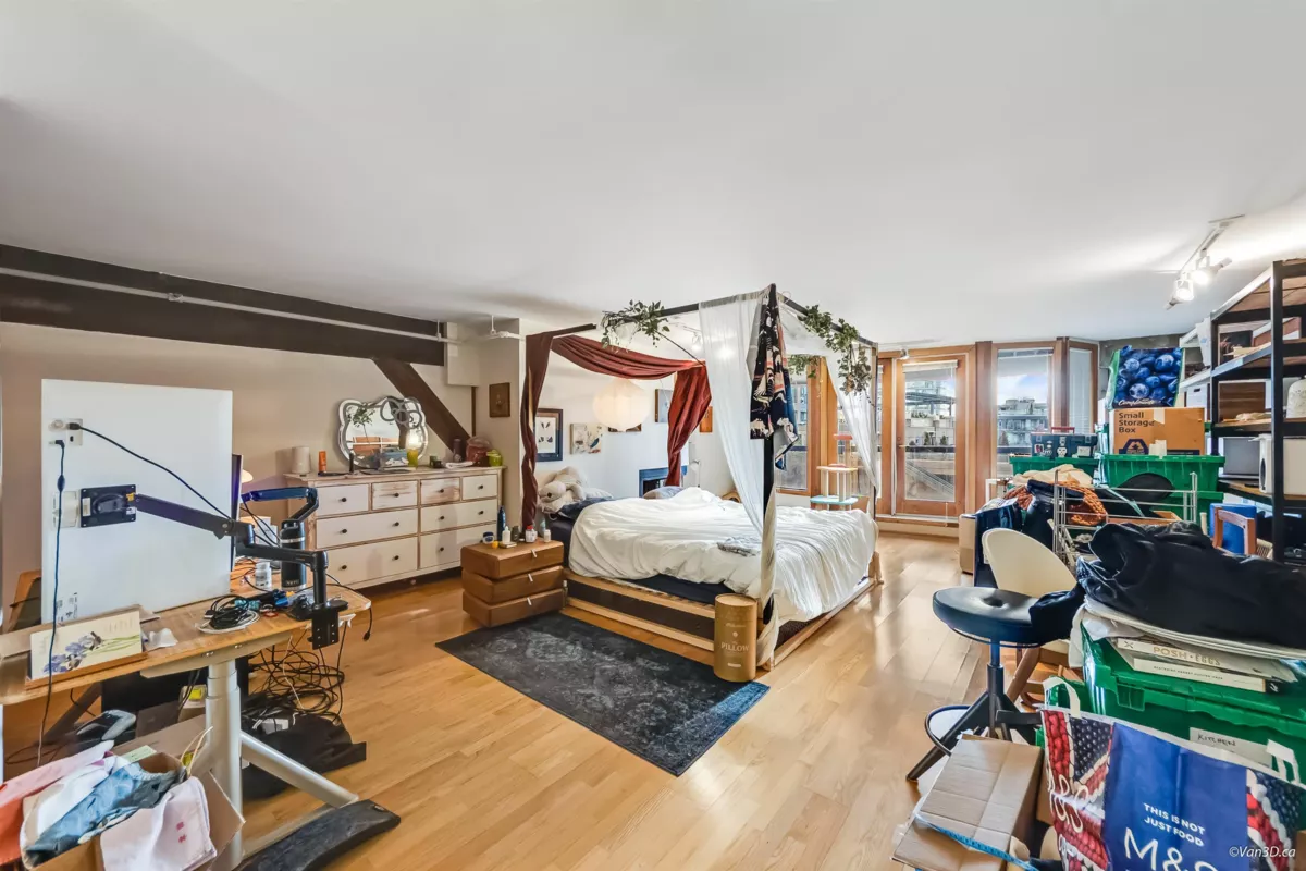 Primary Bathroom Photo of 5-1 550 Beatty Street, Vancouver, BC