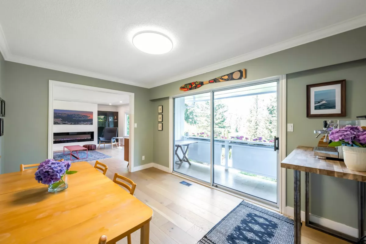 Primary Bedroom Photo of 5560 Greenleaf Road, West Vancouver, BC