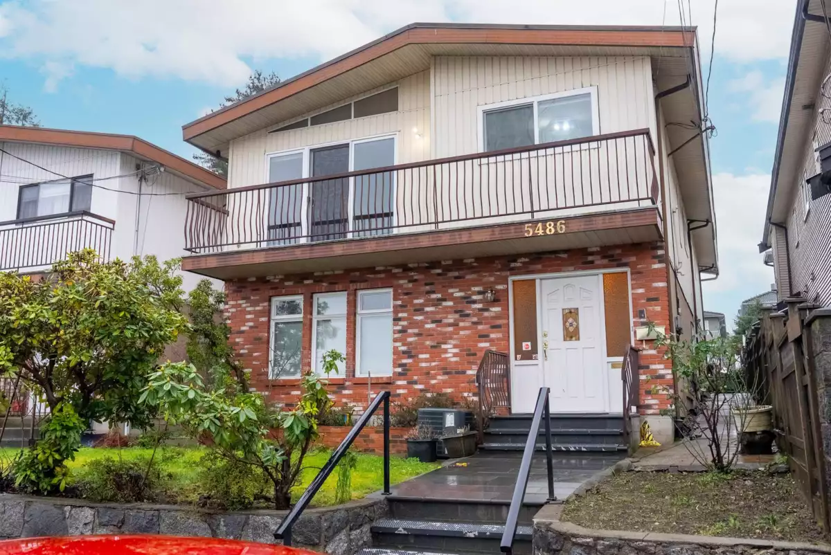 Outdoor Patio Photo of 5486 Manor Street, Burnaby, BC