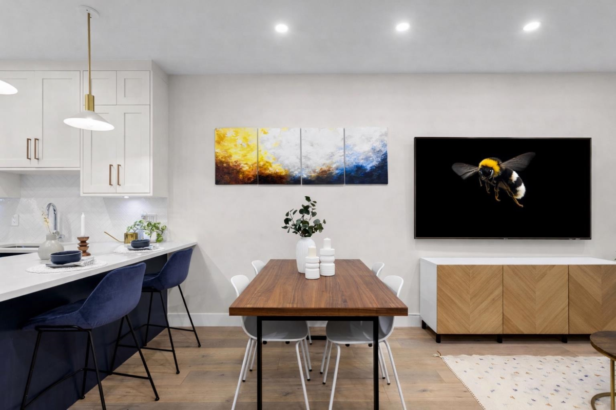Kitchen Island Photo of 3187 Prince Edward Street, Vancouver, BC