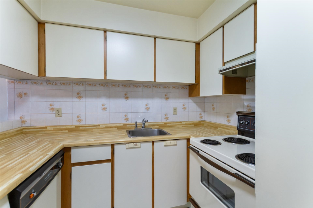 Breakfast Nook Photo of 219 8460 Ackroyd Road, Richmond, BC