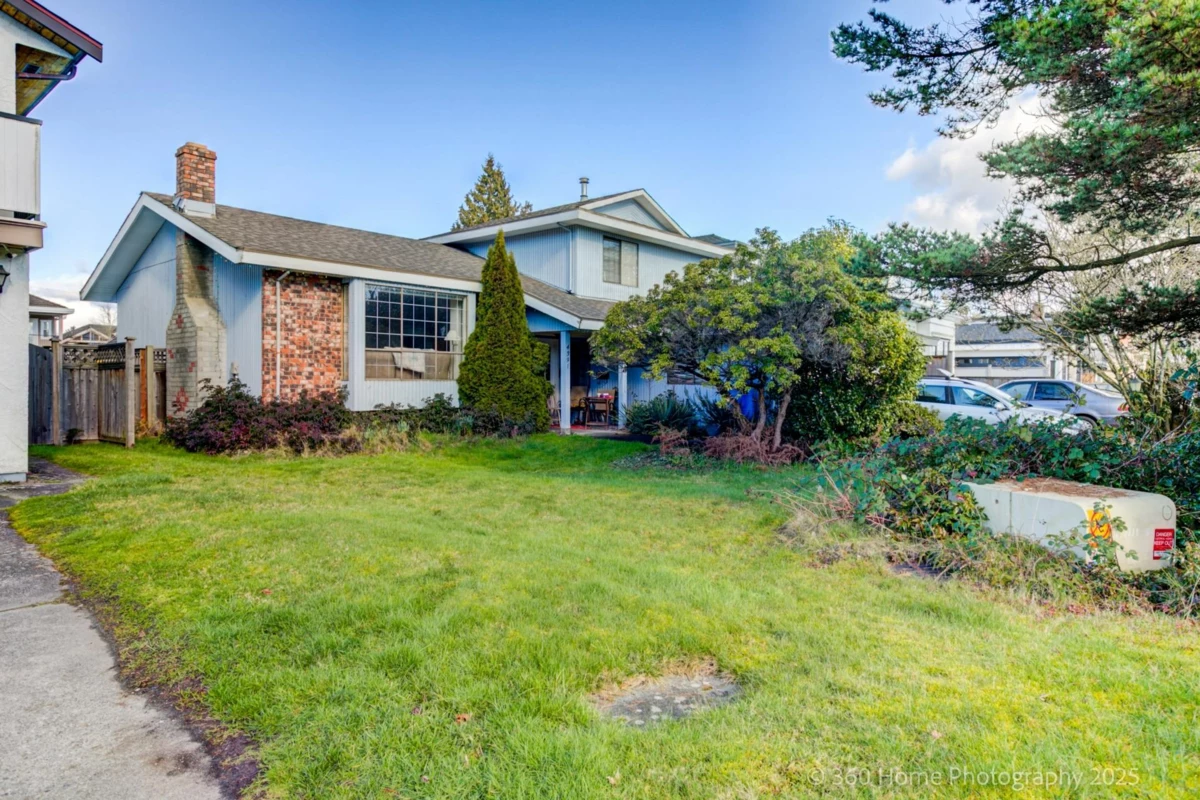 Exterior Front Photo of 4391 Deerfield Crescent, Richmond, BC