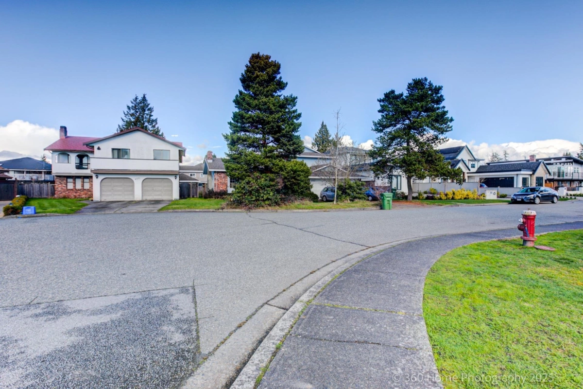 Family Room Photo of 4391 Deerfield Crescent, Richmond, BC